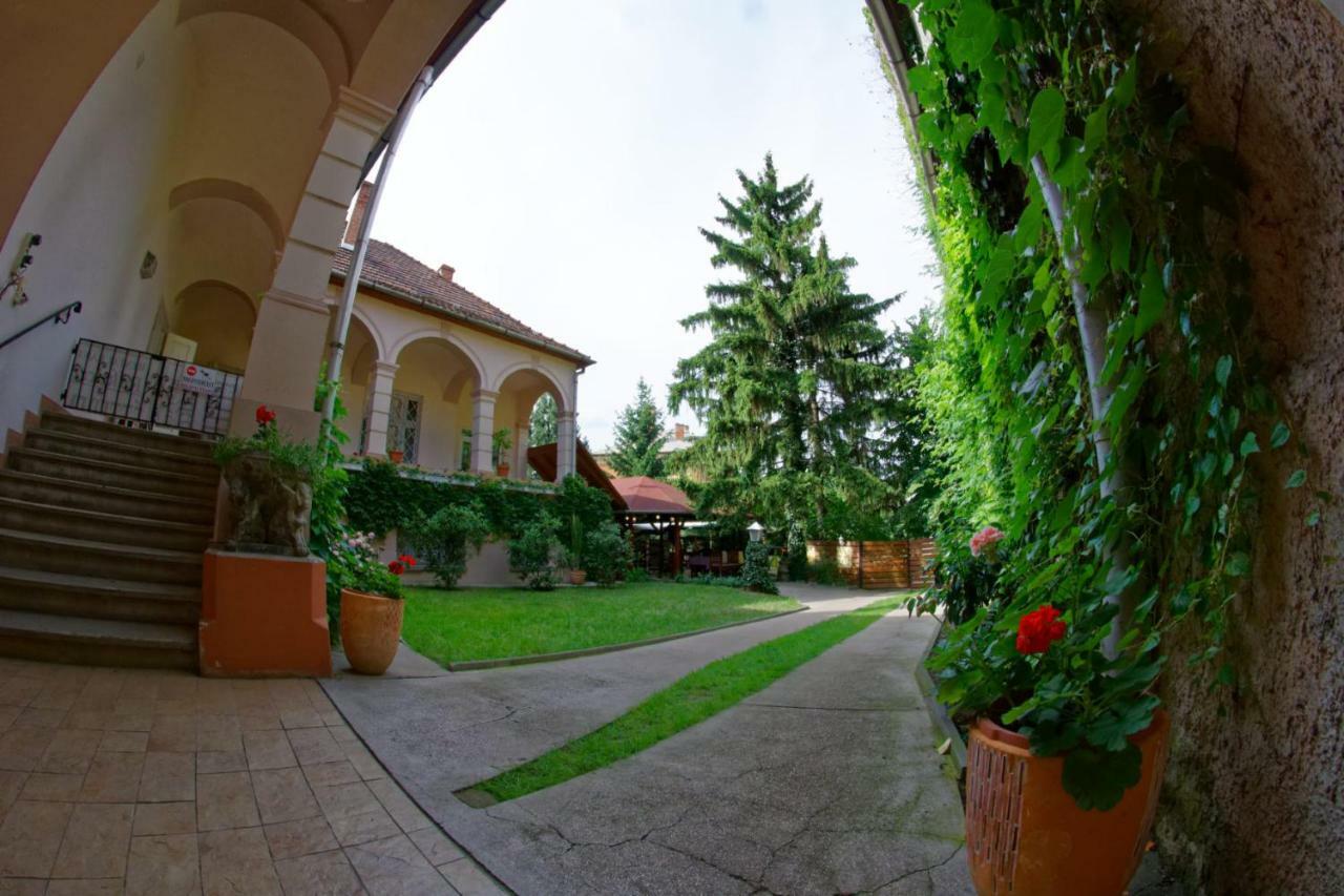 Rákóczi Vendégház Miskolc Exterior foto